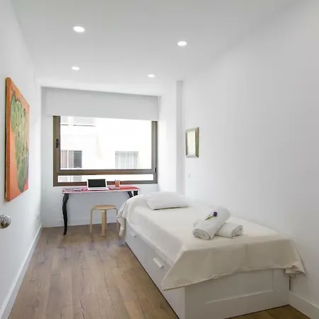 Apartment Homeforguest Stylish And Modern Overlooking Las Canteras *