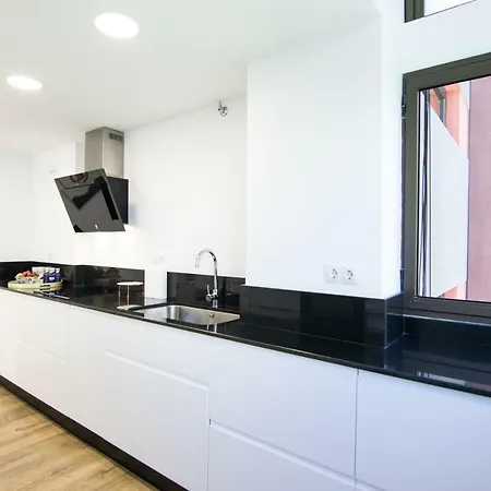 Homeforguest Stylish And Modern Overlooking Las Canteras Apartment *