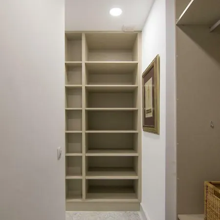 Homeforguest Stylish And Modern Overlooking Las Canteras *